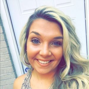 Meet your Posher, Karlee